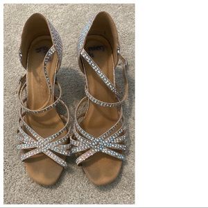 Ballroom shoes for women